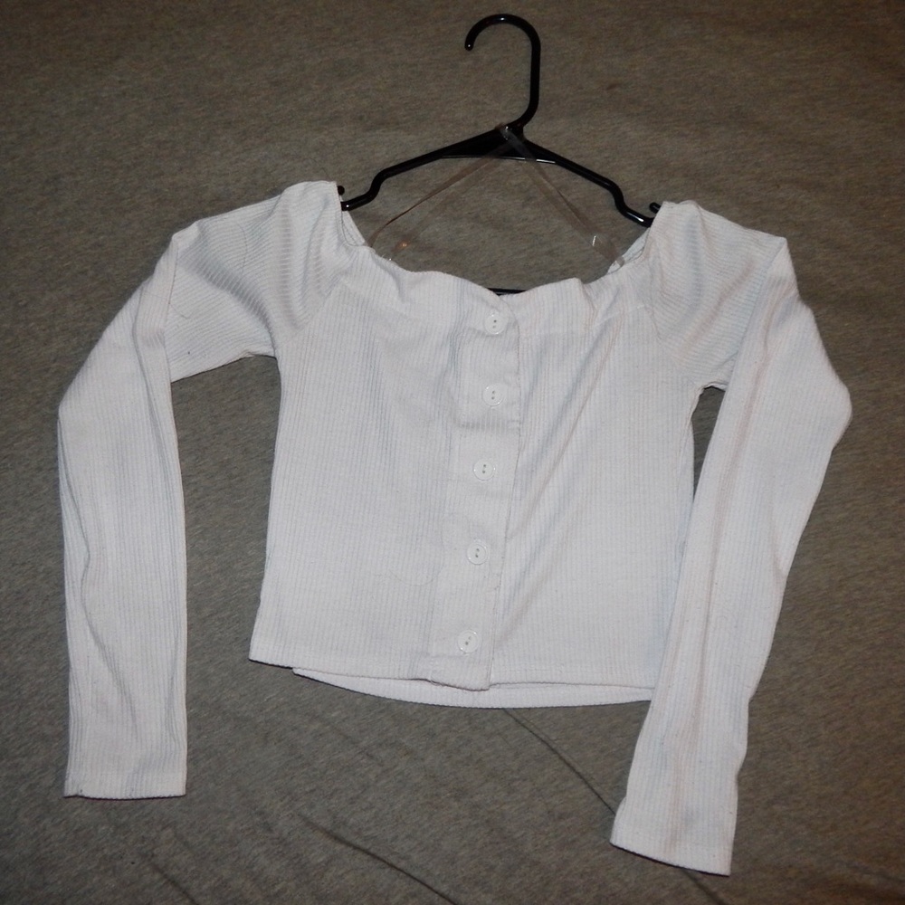White Long Sleeved Button-up Crop Top